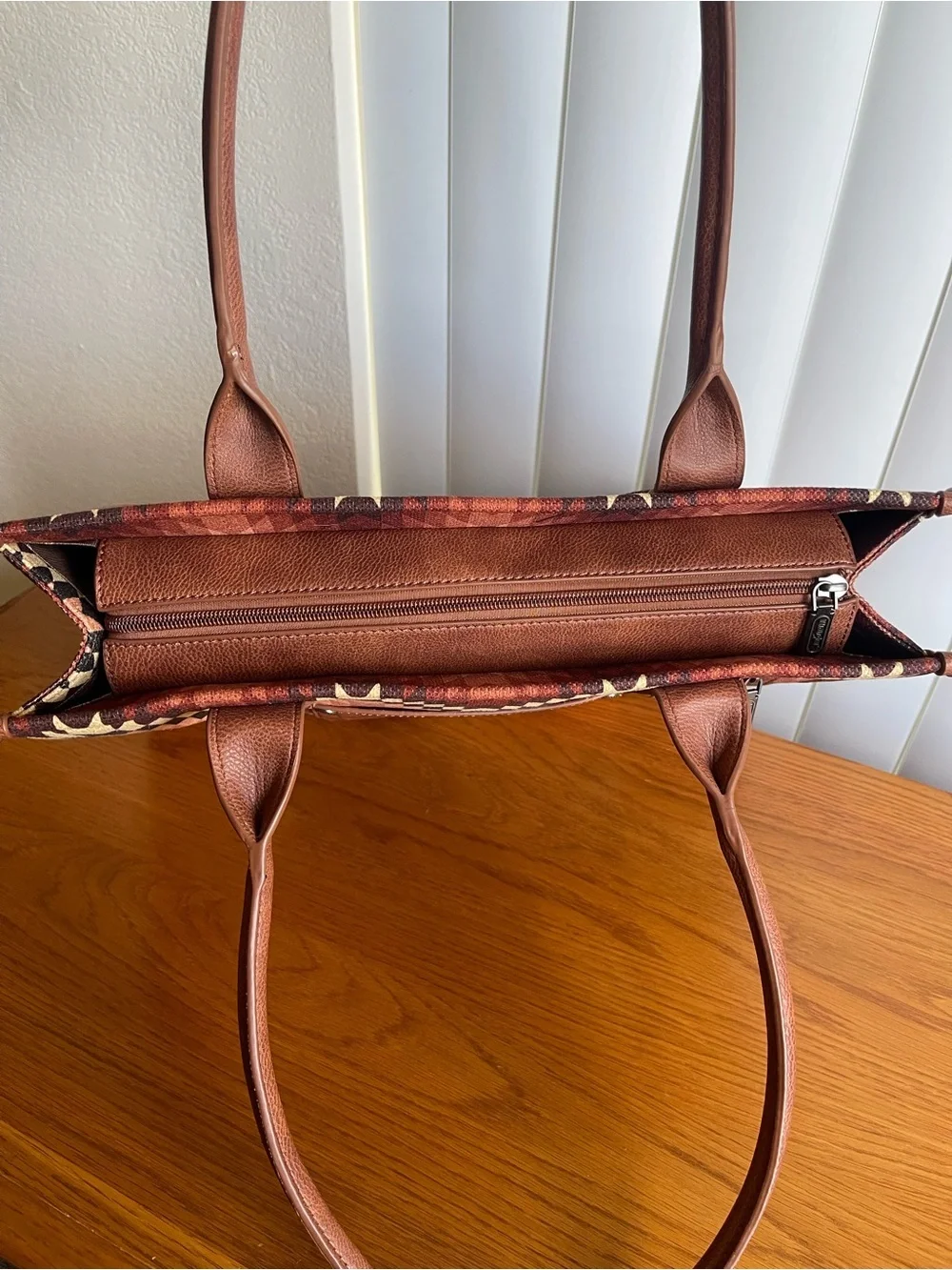 Wrangler Wide Tote Aztec Retro Print - Picture 9 of 12